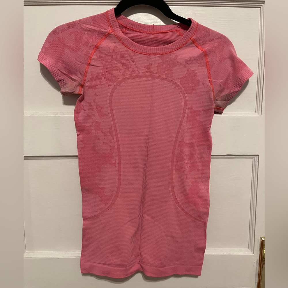 Lululemon Swiftly Tech Short-Sleeve Shirt
